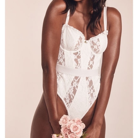 New! For Love And Lemons Lou white lace bodysuit 1235